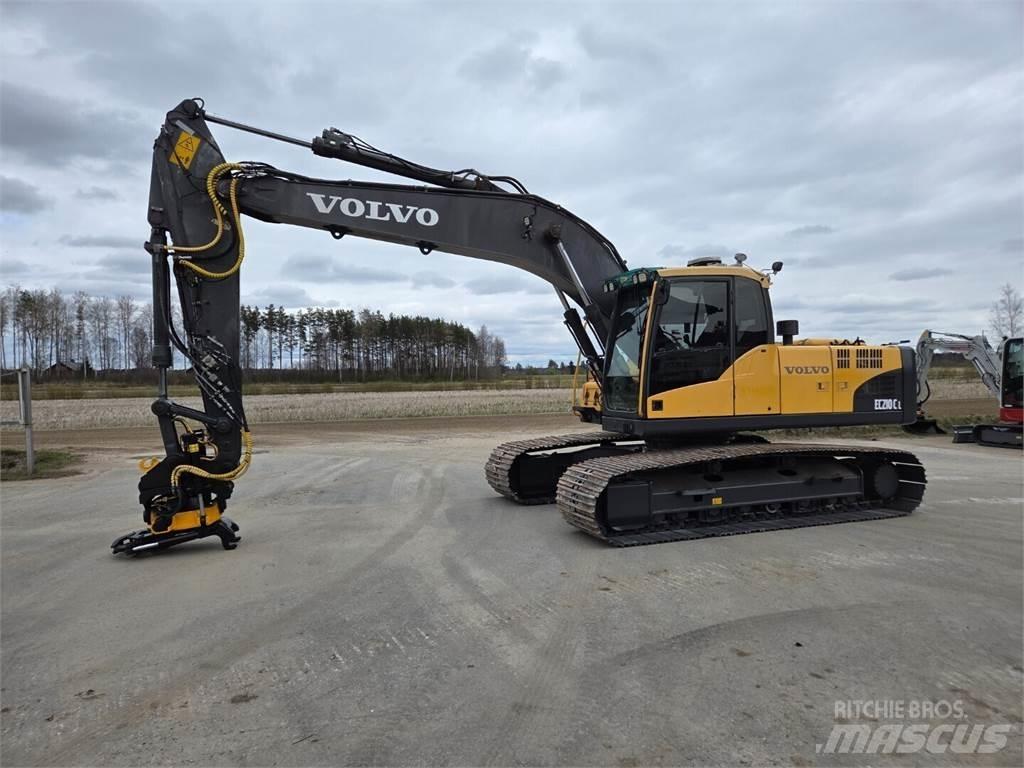 Volvo EC210CL Pásová rýpadla