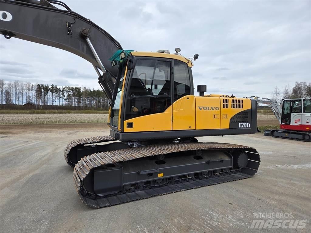 Volvo EC210CL Pásová rýpadla