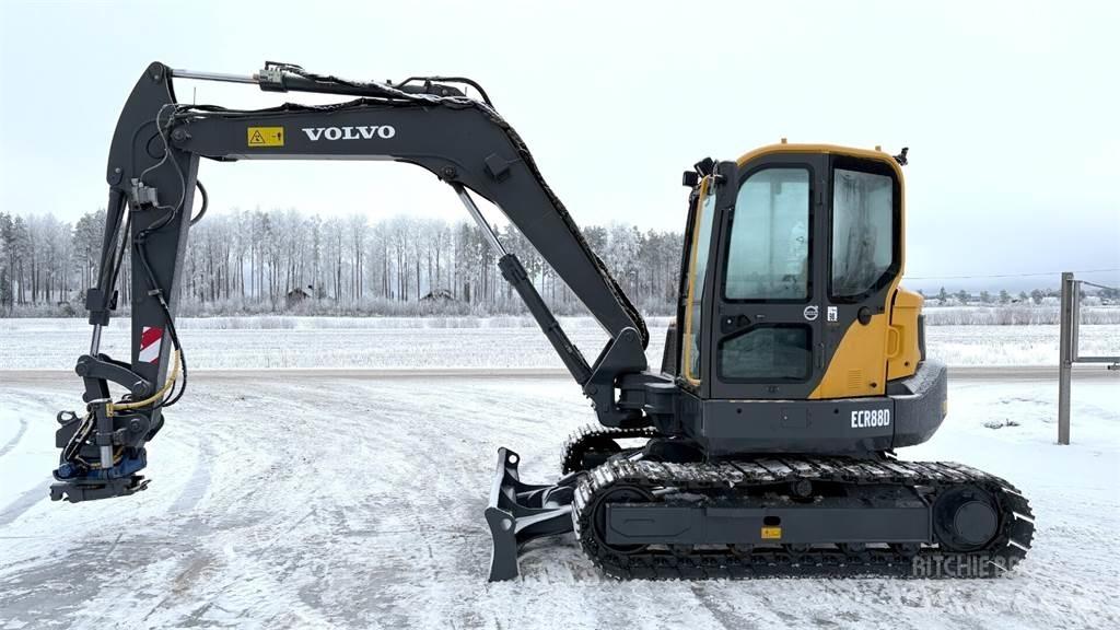 Volvo ECR88D Midi rýpadla 7t - 12t