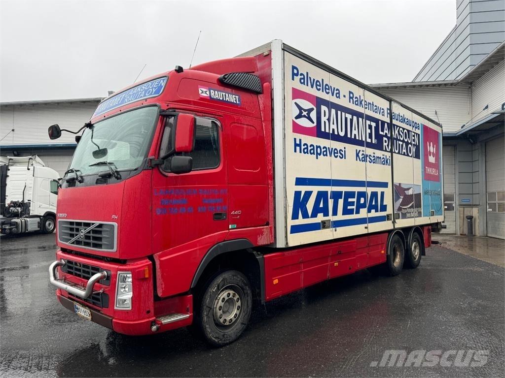Volvo FH 440 6x2 Skříňová nástavba