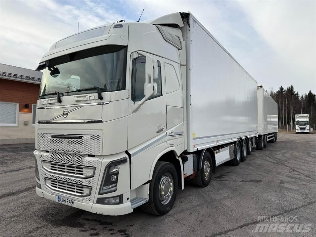 Volvo FH16 Vozy na dřevní štěpku