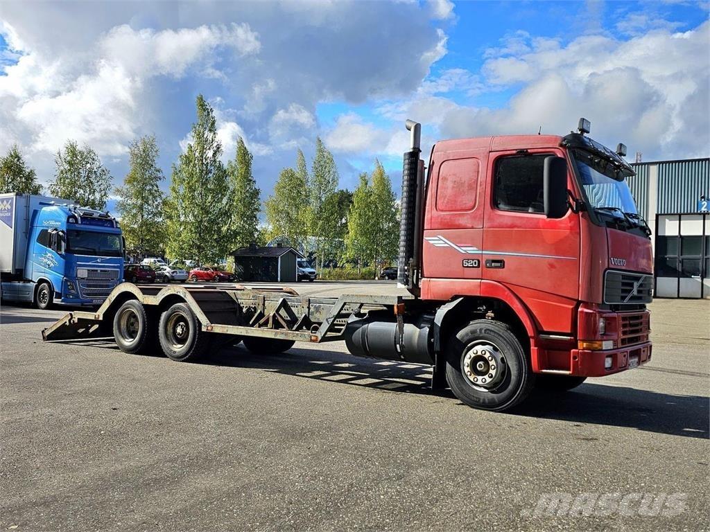 Volvo FH16 6X2 Nákladní automobily pro přepravu lesních strojů