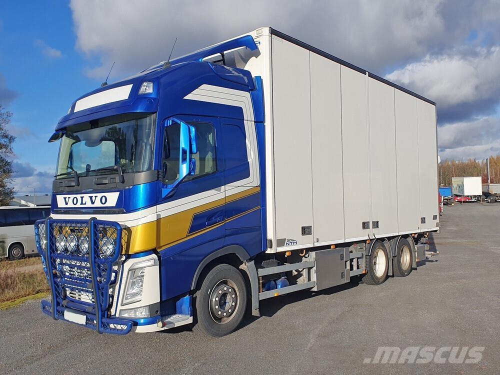 Volvo FH16 6x2 -17 Skříňová nástavba
