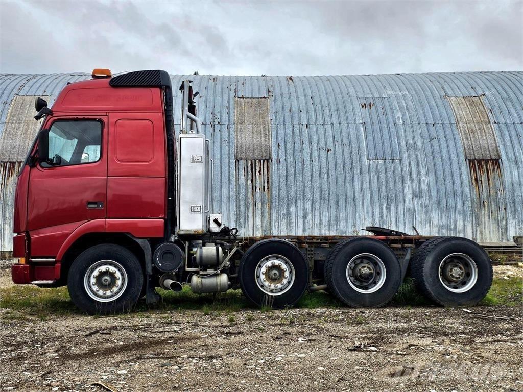 Volvo FH16 8x4 Tahače