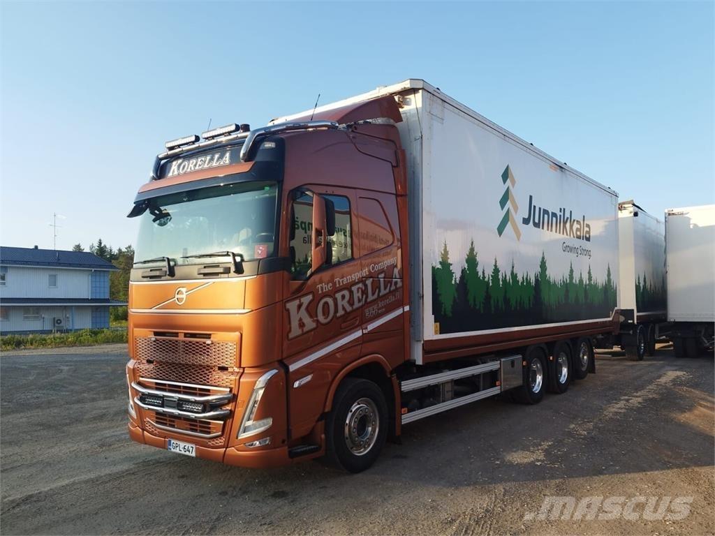 Volvo FH500TC 8x4 Vozy na dřevní štěpku
