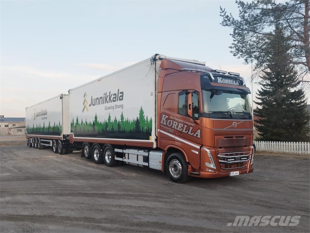 Volvo FH500TC 8x4 Vozy na dřevní štěpku