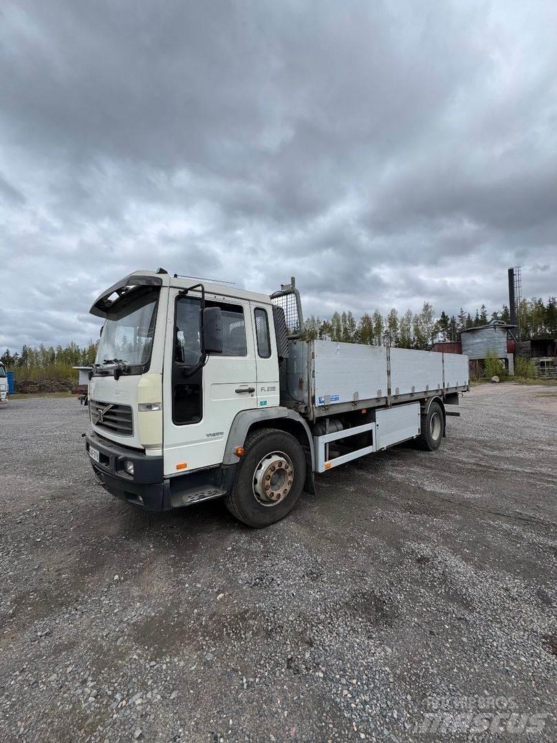 Volvo FL6 Valníky/Sklápěcí bočnice