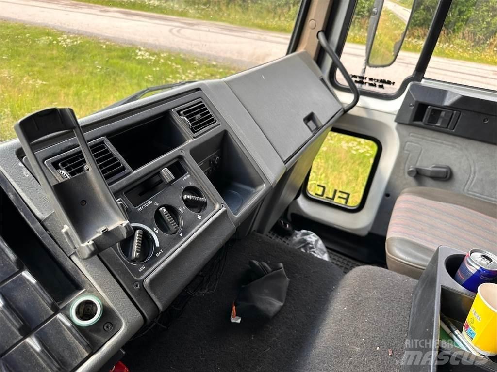 Volvo FLC Skříňová nástavba