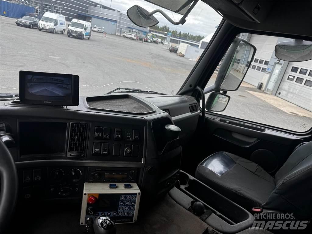 Volvo FM330 Další