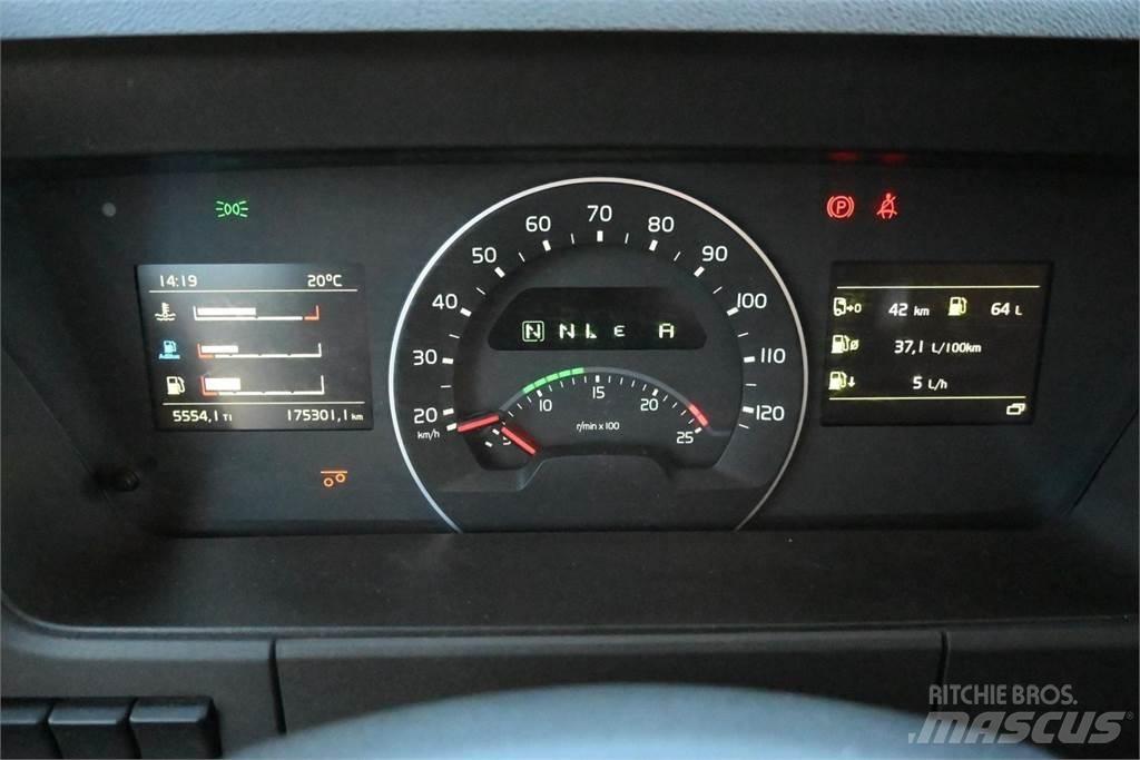 Volvo FMX540 8x4 Hákový nosič kontejnerů
