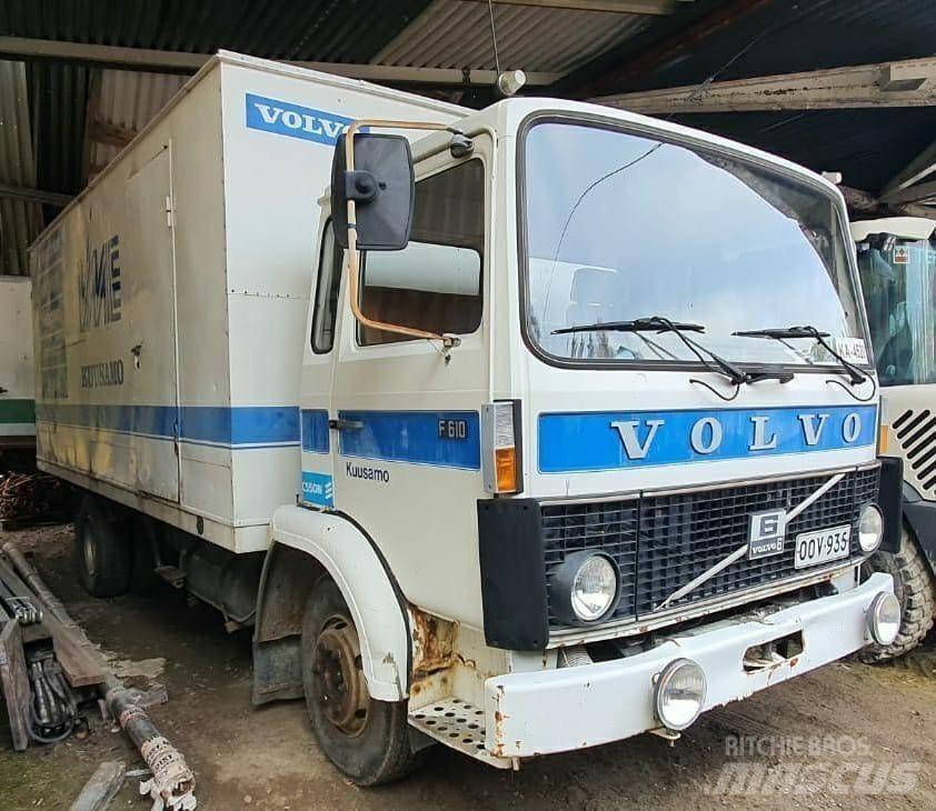 Volvo huoltoauto Skříňová nástavba