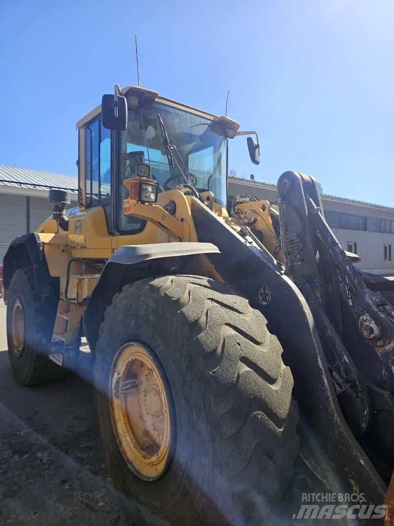 Volvo L 120G Kolové nakladače