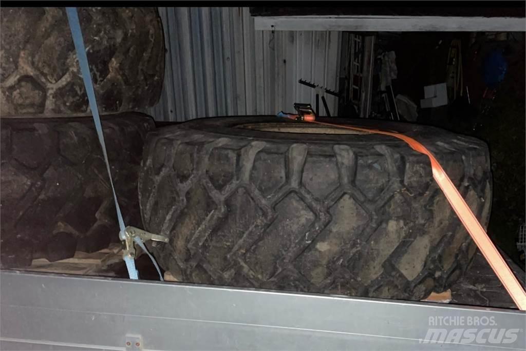 Volvo L120C Kolové nakladače