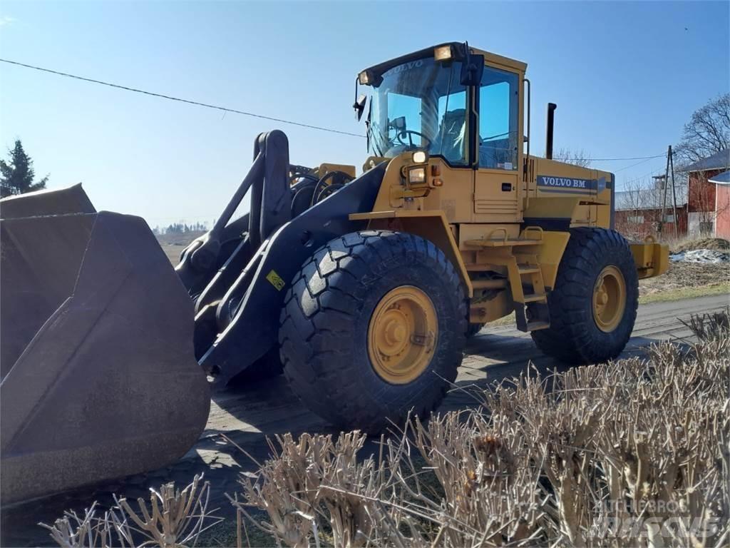 Volvo L120C Kolové nakladače