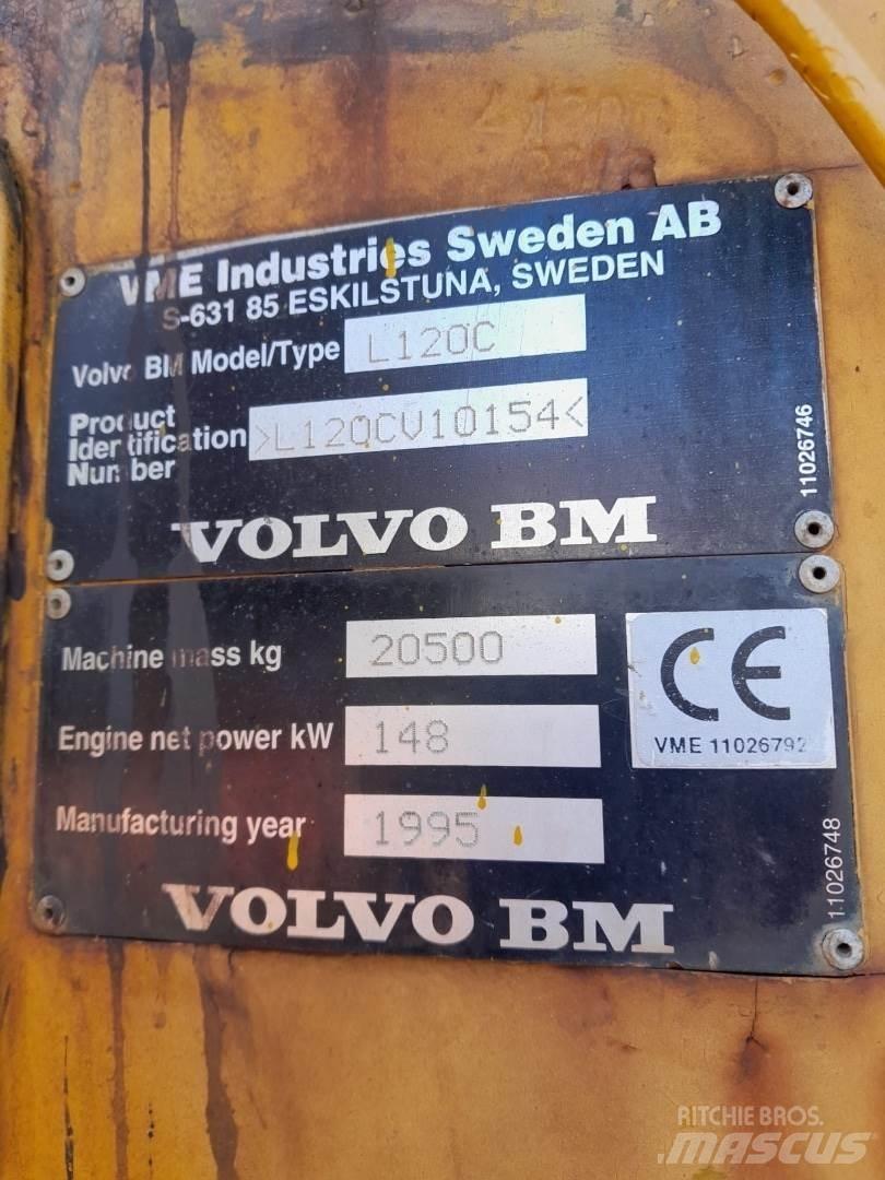 Volvo L120C Kolové nakladače