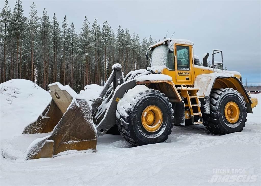 Volvo L220E Kolové nakladače