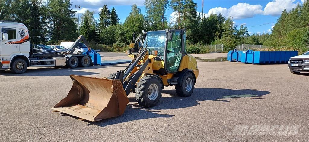 Volvo L25B-P Kolové nakladače