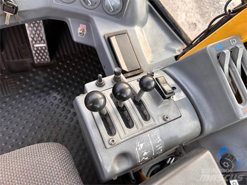 Volvo L50B Kolové nakladače