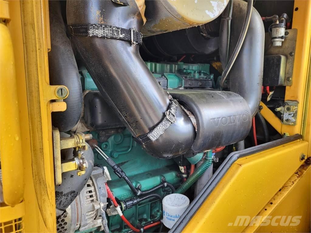 Volvo L60F Kolové nakladače