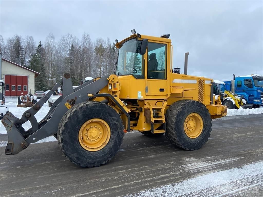 Volvo L70D Kolové nakladače