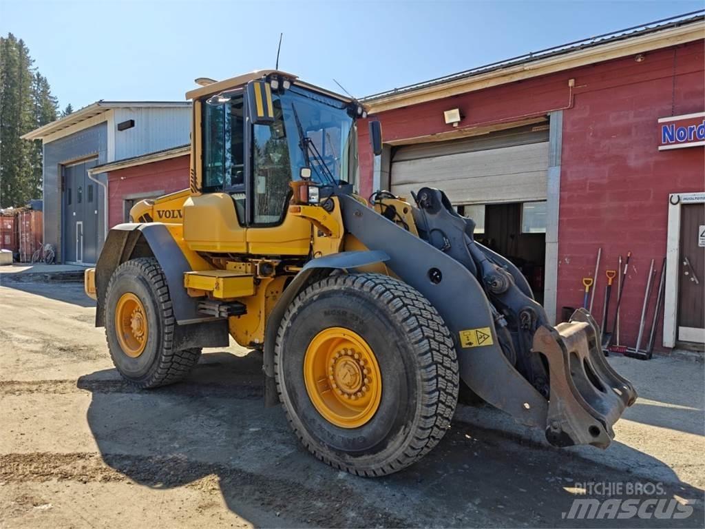 Volvo L70F Kolové nakladače
