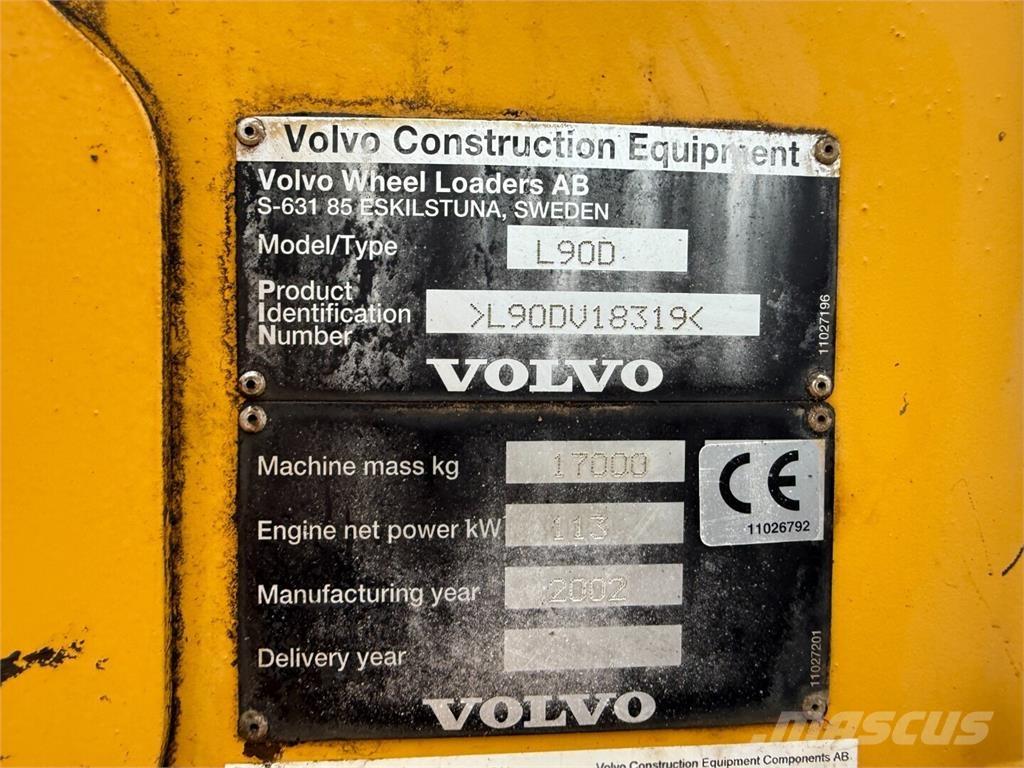 Volvo L90D Kolové nakladače