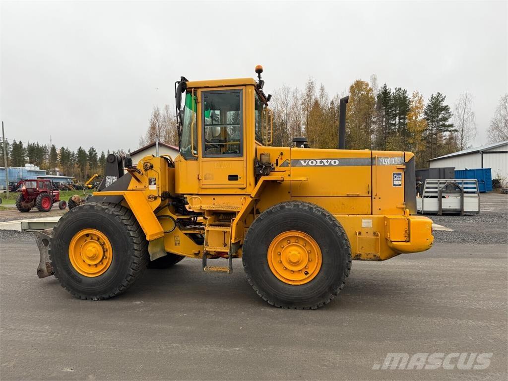 Volvo L90D Kolové nakladače