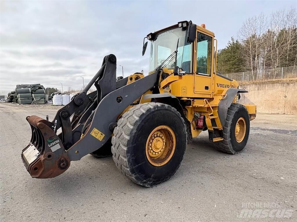 Volvo L90E Kolové nakladače