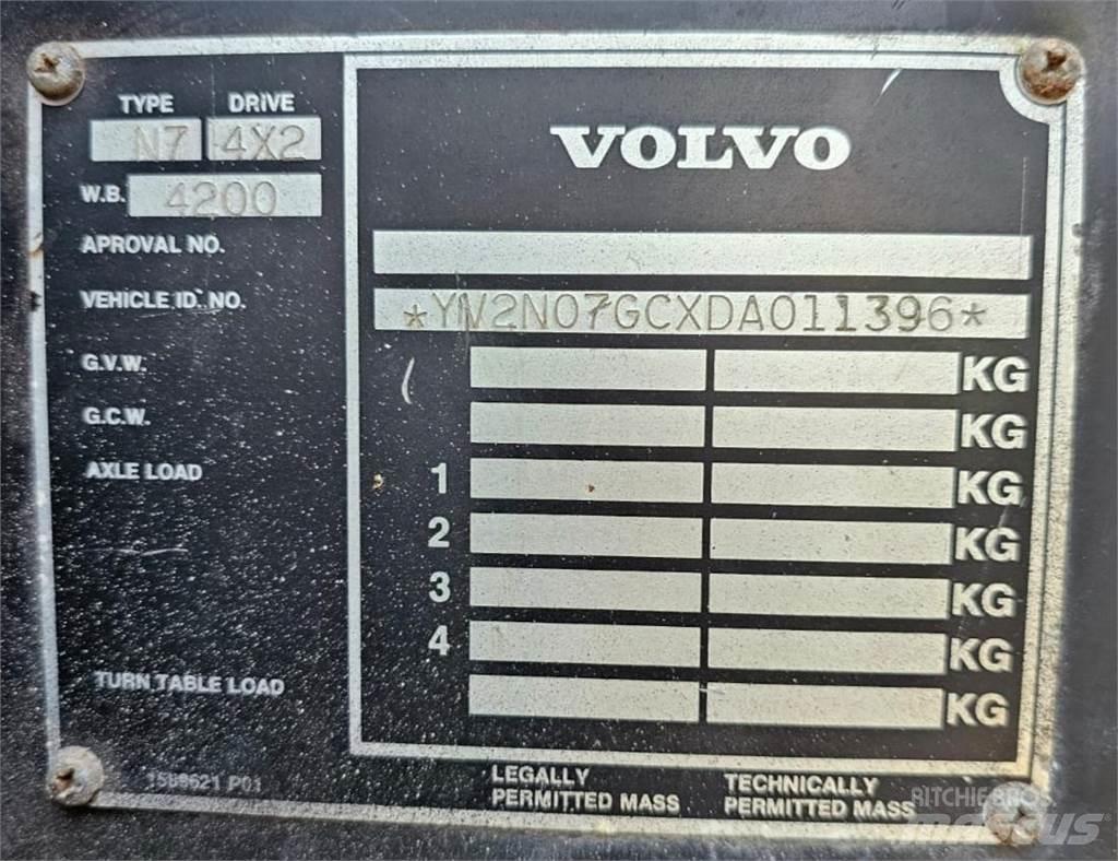 Volvo N7 6x2 Autojeřáby, hydraulické ruky