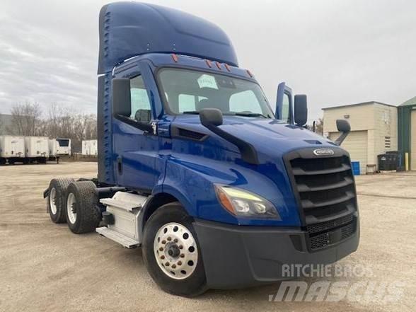 Freightliner CASCADIA 116 Tahače