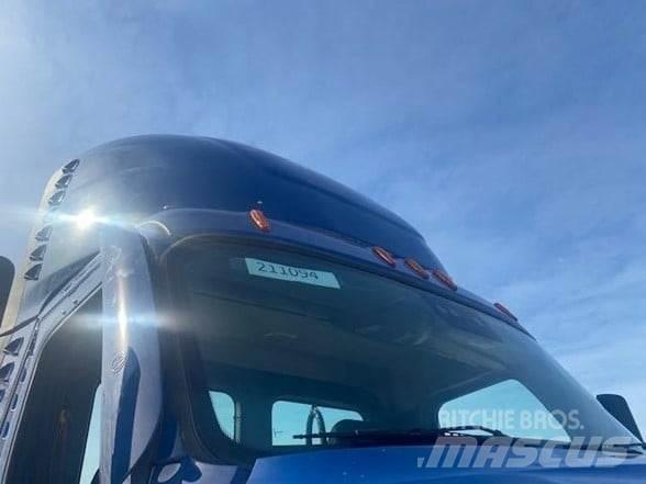 Freightliner CASCADIA 116 Tahače