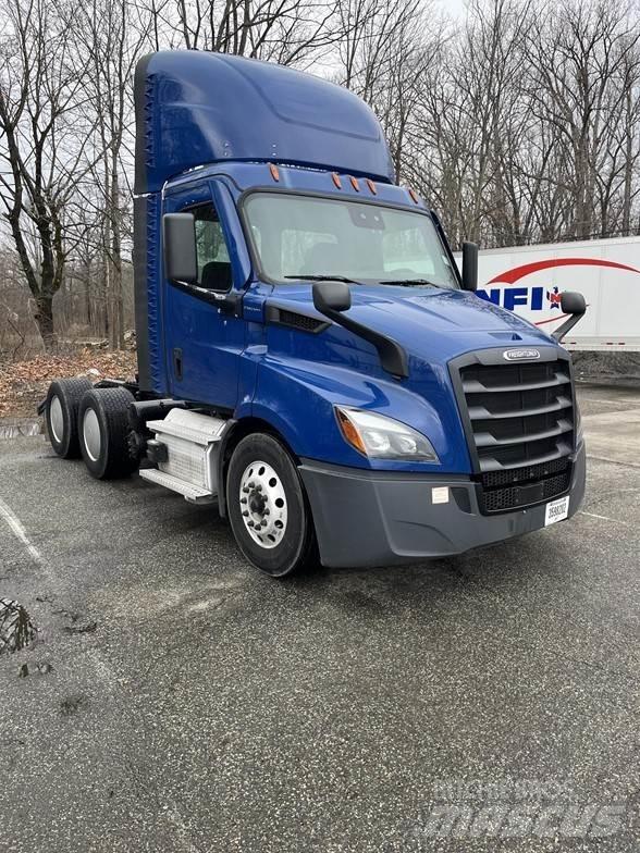 Freightliner CASCADIA 116 Tahače