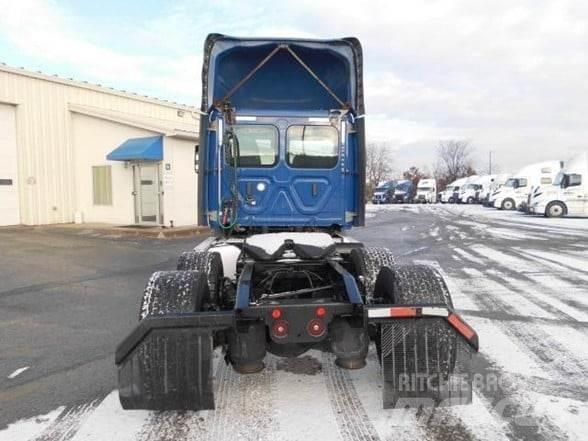 Freightliner CASCADIA 116 Tahače