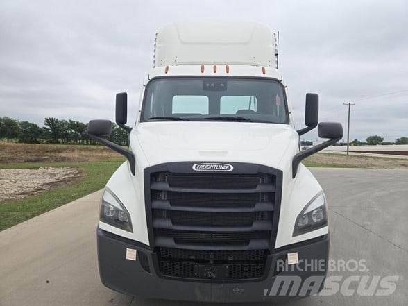 Freightliner CASCADIA 116 Tahače