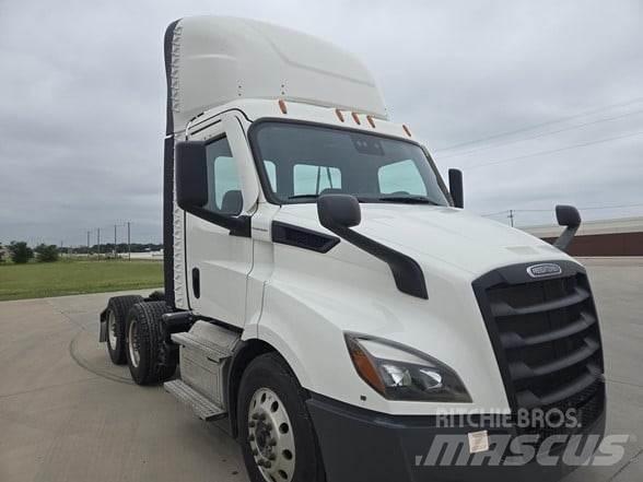 Freightliner CASCADIA 116 Tahače