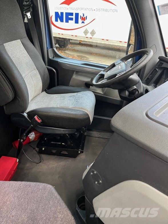 Freightliner CASCADIA 116 Tahače