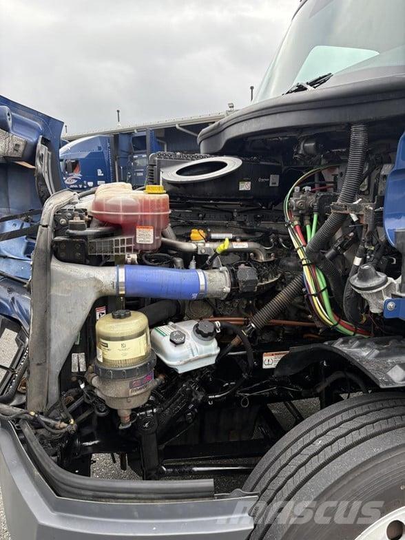 Freightliner CASCADIA 126 Tahače