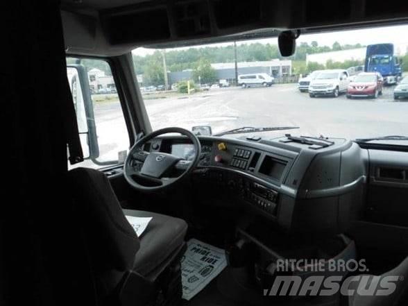 Volvo VNL64T860 Tahače