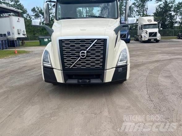 Volvo VNR64T300 Tahače