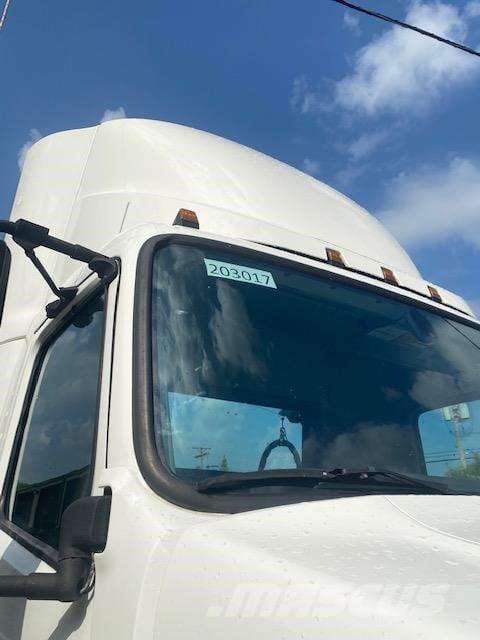 Volvo VNR64T300 Tahače