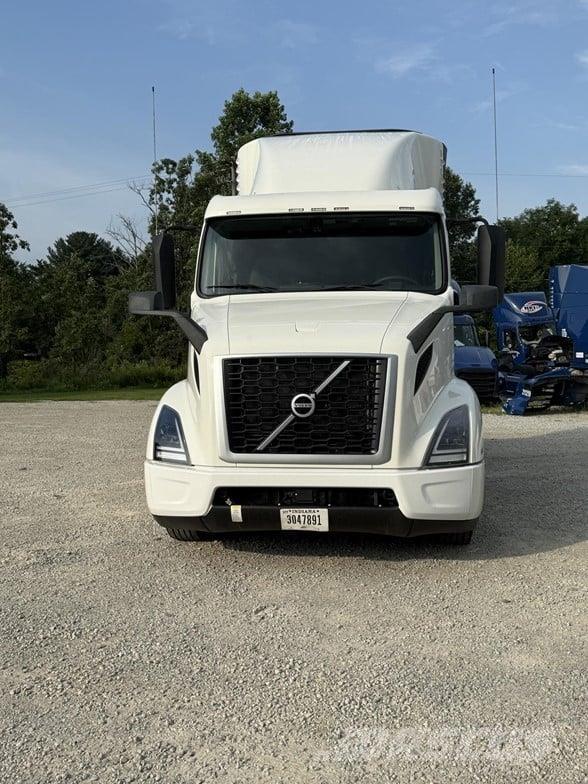 Volvo VNR64T640 Tahače