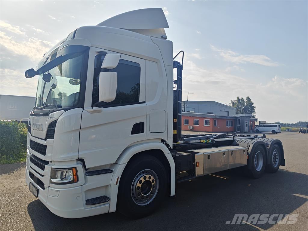 Scania P450 Hákový nosič kontejnerů