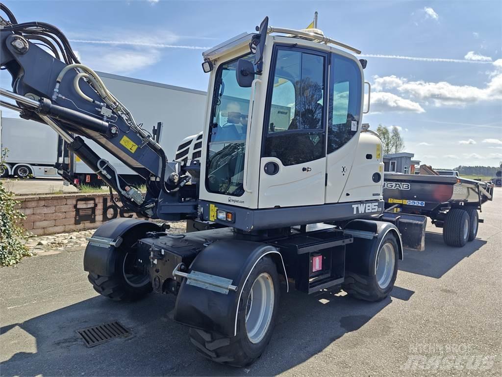 Terex TW85 Midi rýpadla 7t - 12t