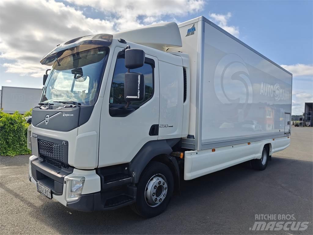 Volvo FL250 Skříňová nástavba