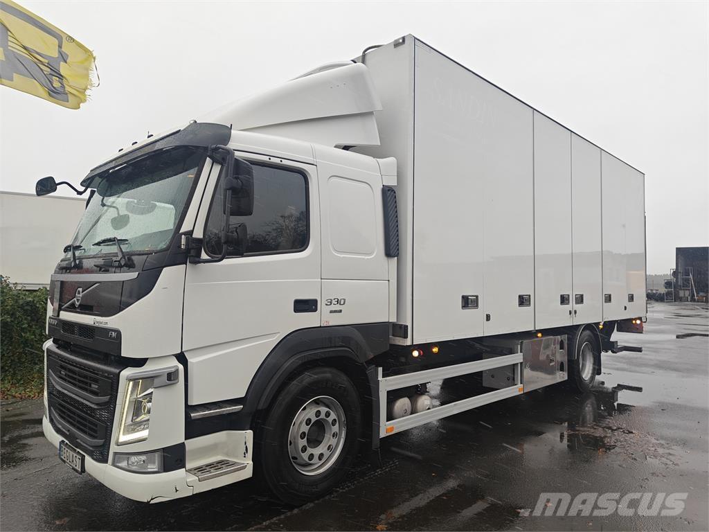 Volvo FM330 Skříňová nástavba