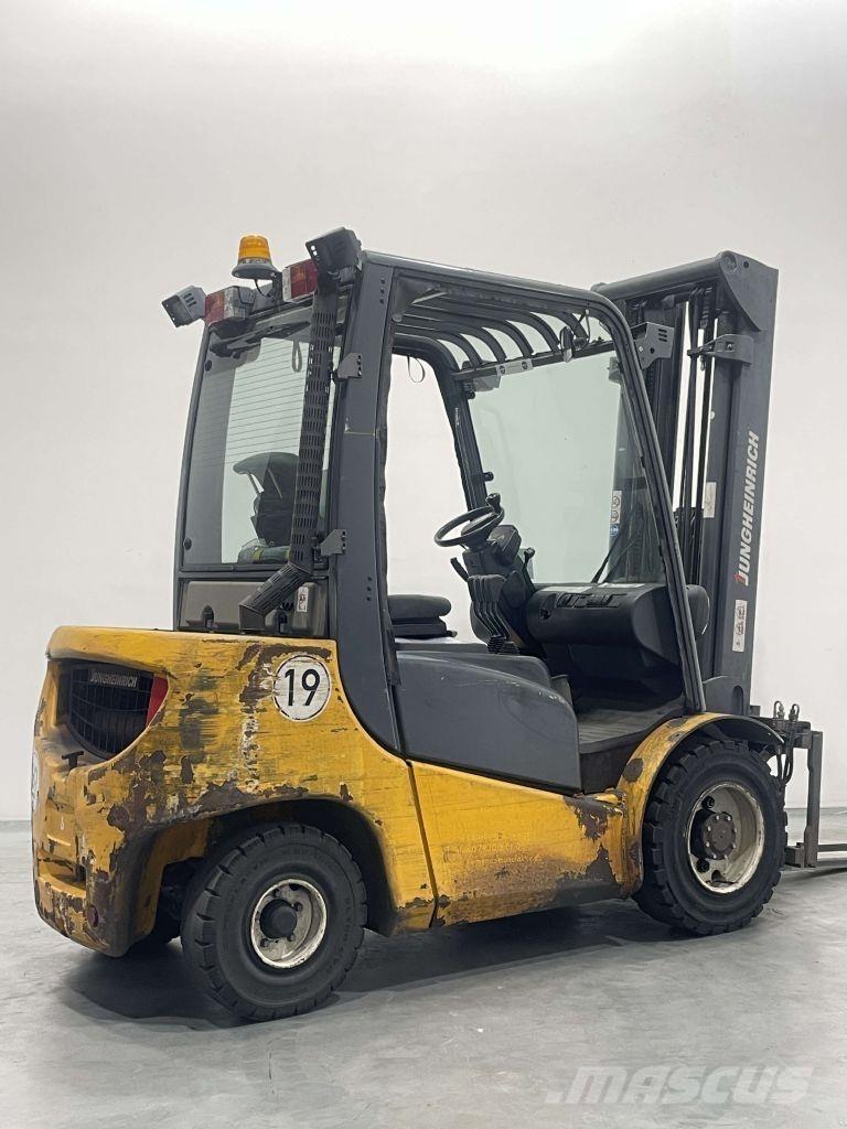 Jungheinrich DFG 430 Dieselové vozíky