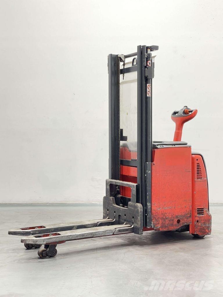 Linde D12-133 Ručně vedené vysokozdvižné vozíky