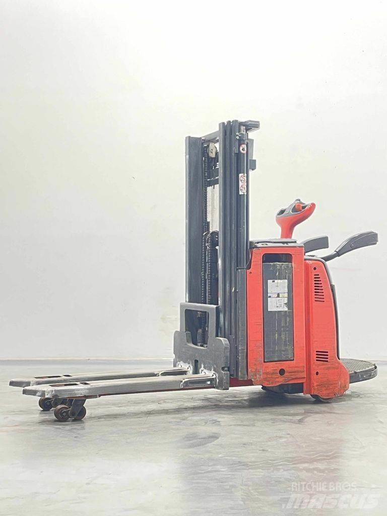Linde D12LAP-133 Ručně vedené vysokozdvižné vozíky