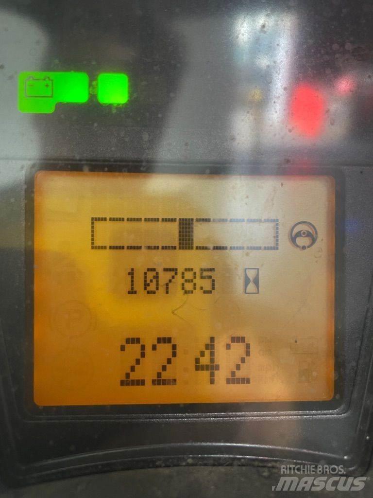 Linde E16-386-EVO Akumulátorové vozíky