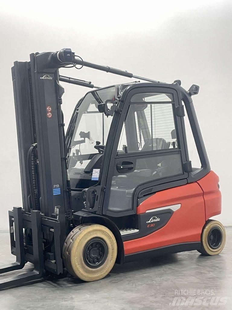 Linde E30L-01-1252 Akumulátorové vozíky